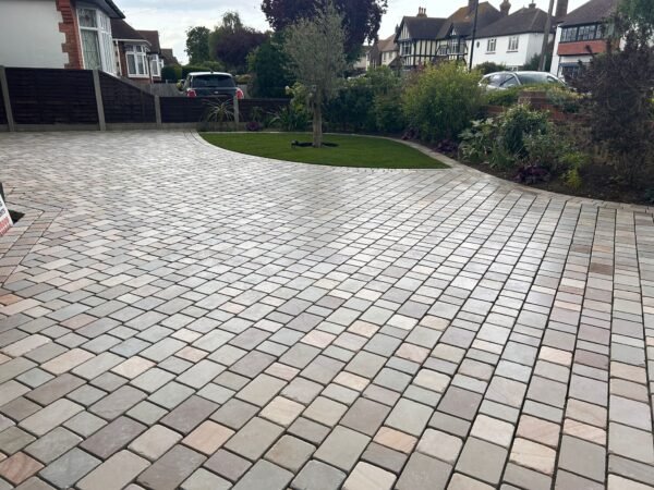 Santa fee tumbled block paving