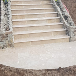 Sinai Pearl Antique (Honed) Bullnose Coping