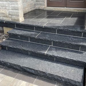 Black Pearl Granite 50mm Rockface